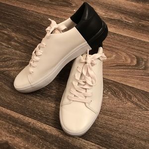 ❗️SALE❗️ED by Ellen Black & White Leather Sneakers